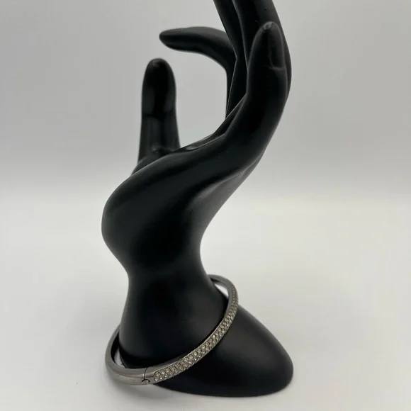 Nadri Gunmetal Tone Crystal Pavé Hinged Bangle Bracelet Mint - Picture 4 of 9